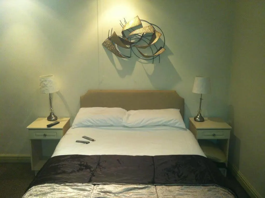 Dimple Well Lodge Hotel Wakefield 4*,
