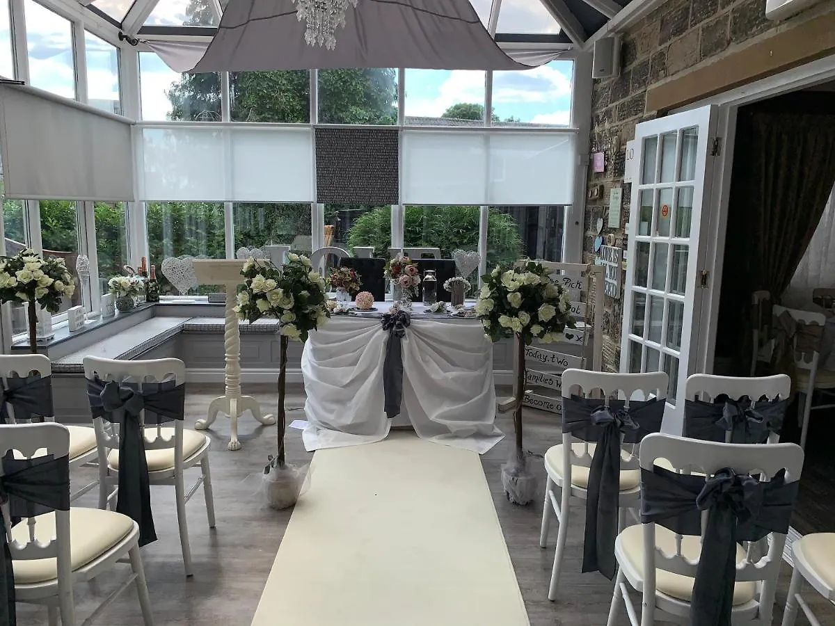 Dimple Well Lodge Hotel ويكفيلد 4*,  المملكة المتحدة